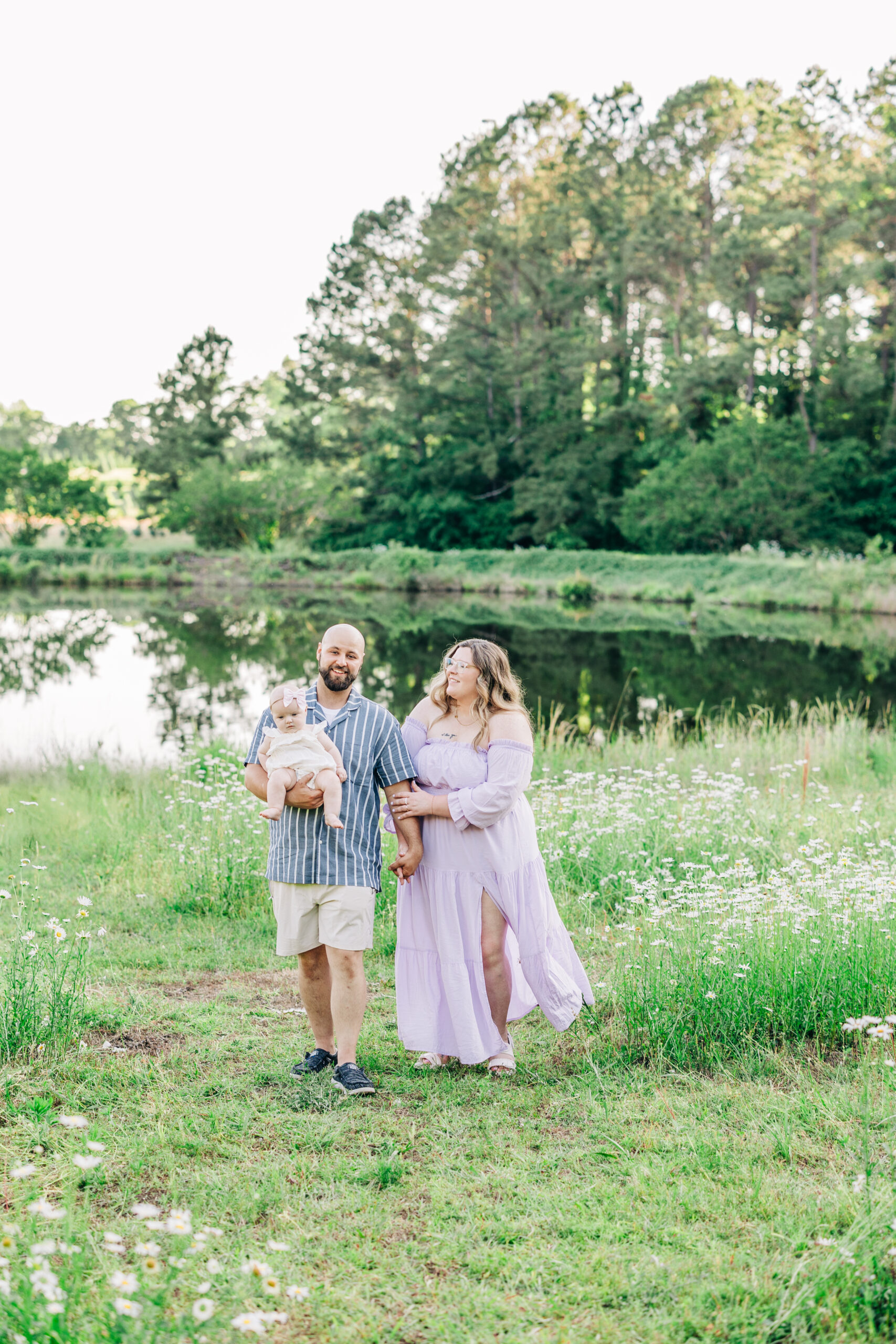Daisy field family session