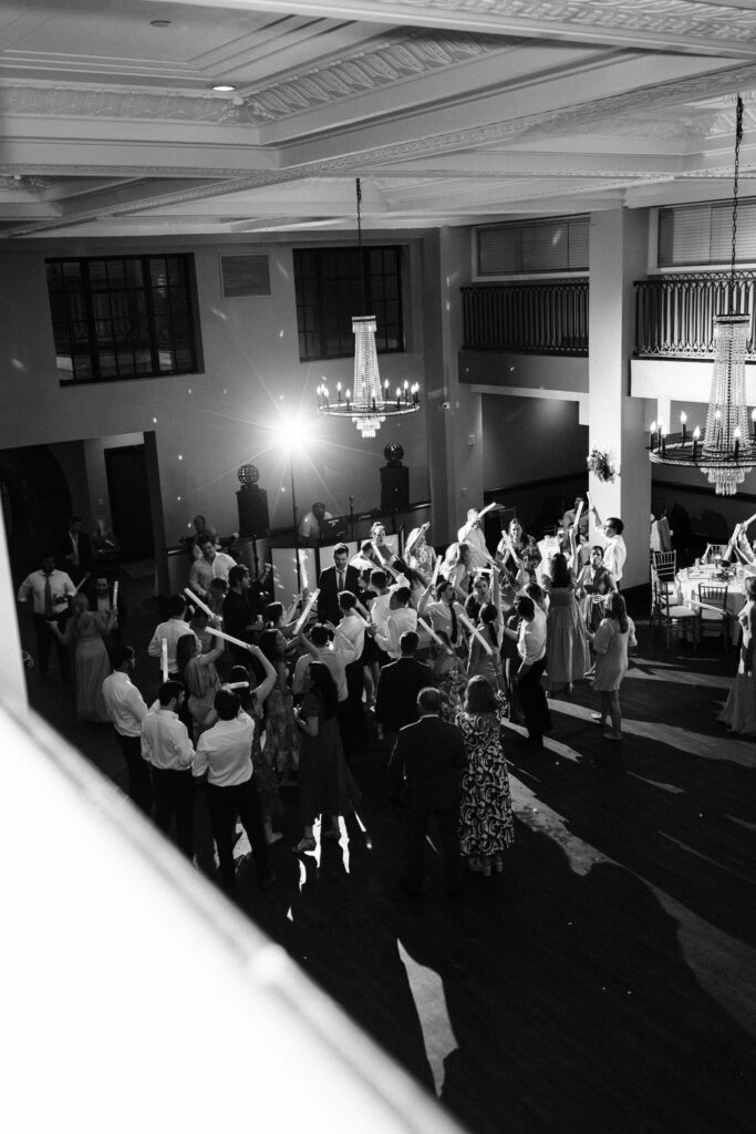 wedding images of guests at a reception taken by the carters creative wedding photographers in ColUmbia South Carolina.