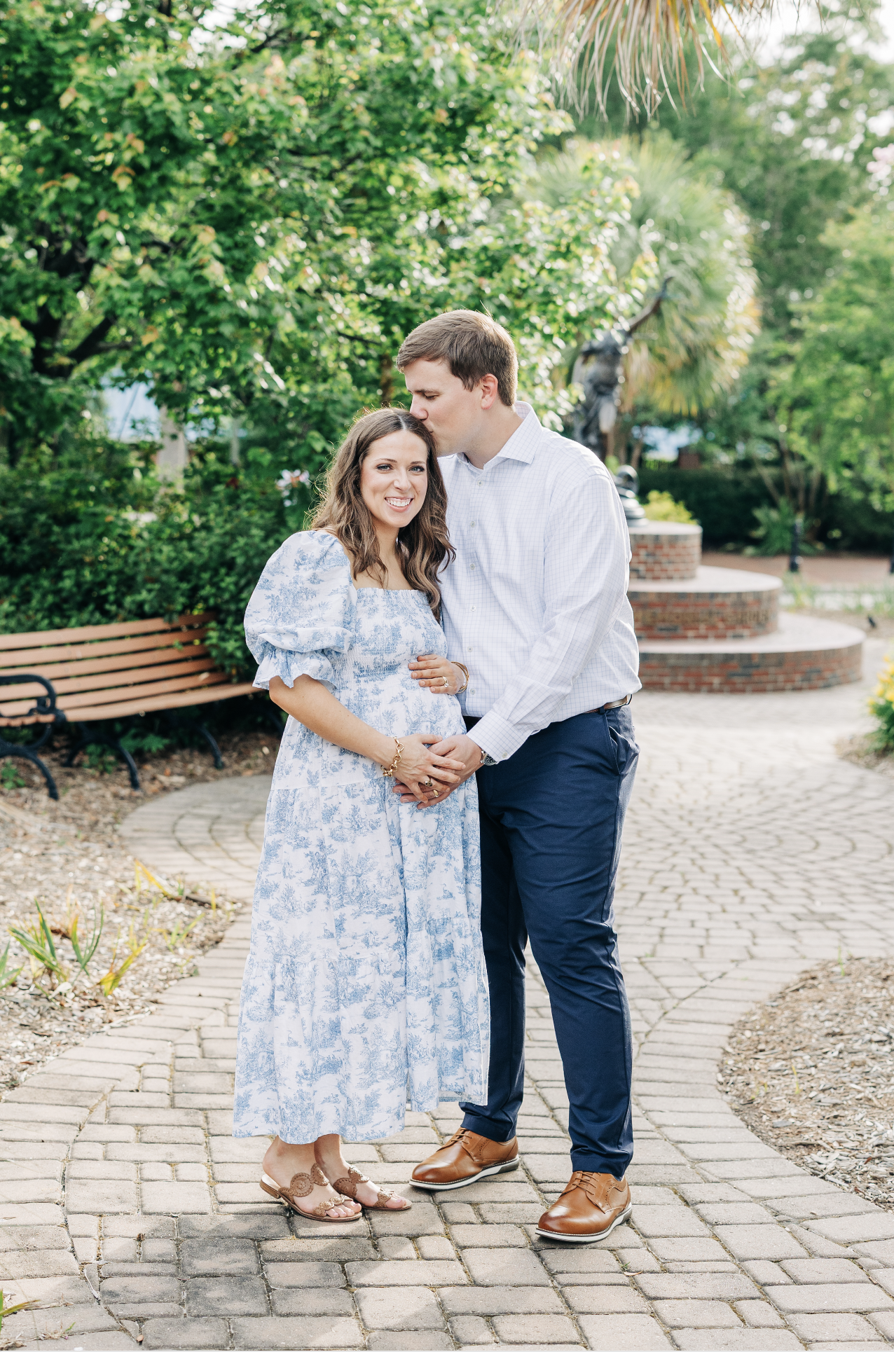 Maternity photos at the riverfront park in Columbia, SC