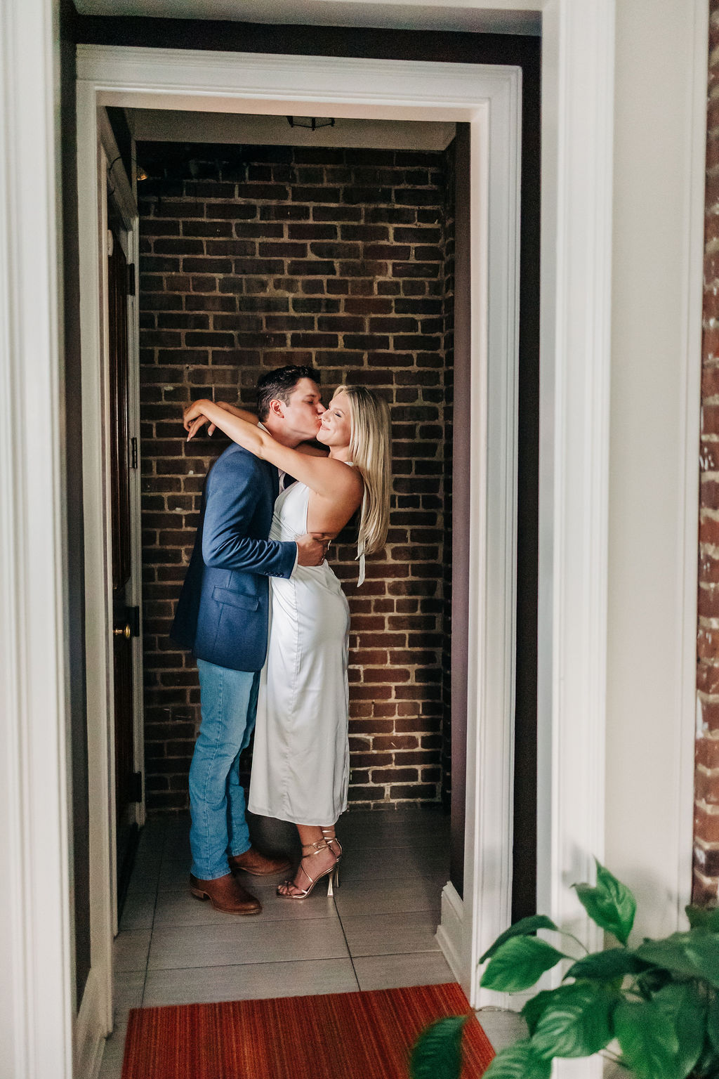 Engagement photography in Columbia South Carolina highlighting city streets, gardens, and romantic moments